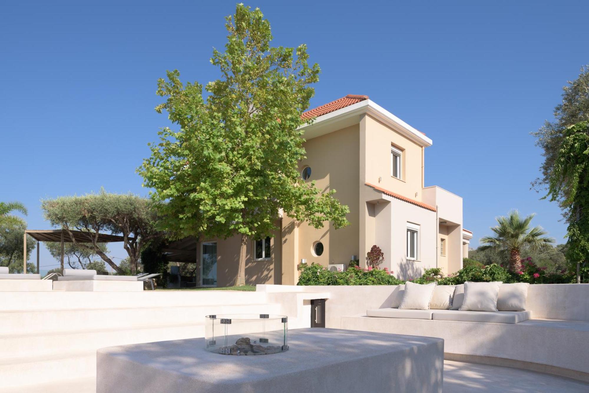 Thetree Villa, With Heated Pool & Spa Whirlpool Gállos Zewnętrze zdjęcie